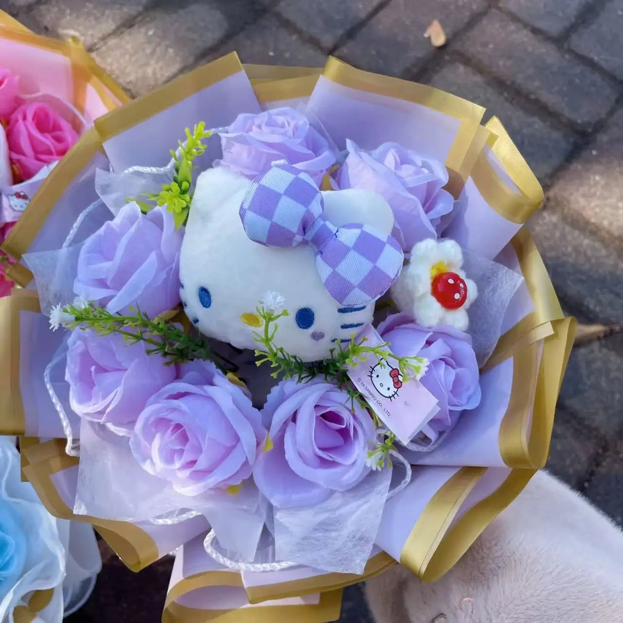 Hello Kitty Rose Bouquet 🌸
